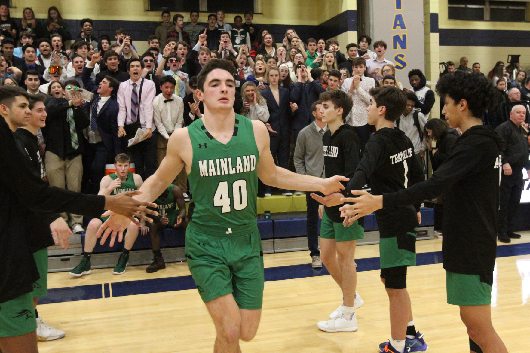 Holy Spirit Mainalnd boys basketball